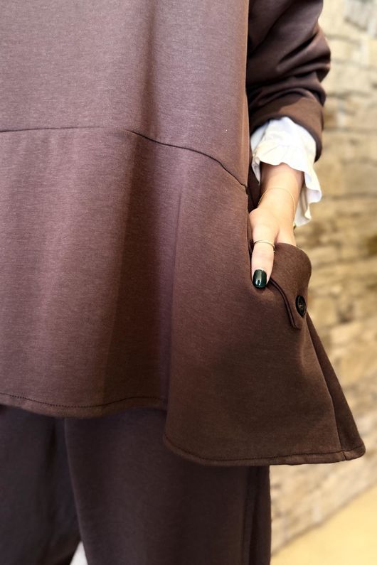 Sola Smart Tech Split Back Peplum Top Chocolate /15=